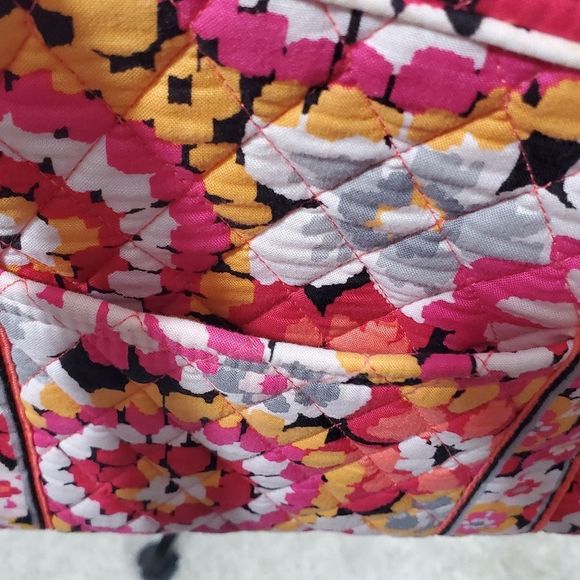 2-piece Set of Vera Bradley Matching Tote & Crossbody Set. P55 - Picture 8 of 16